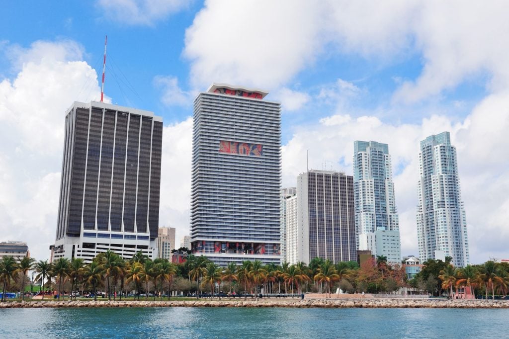 Florida'da Şirket Kurma Maliyeti ve Avantajları 2 florida şirket türleri